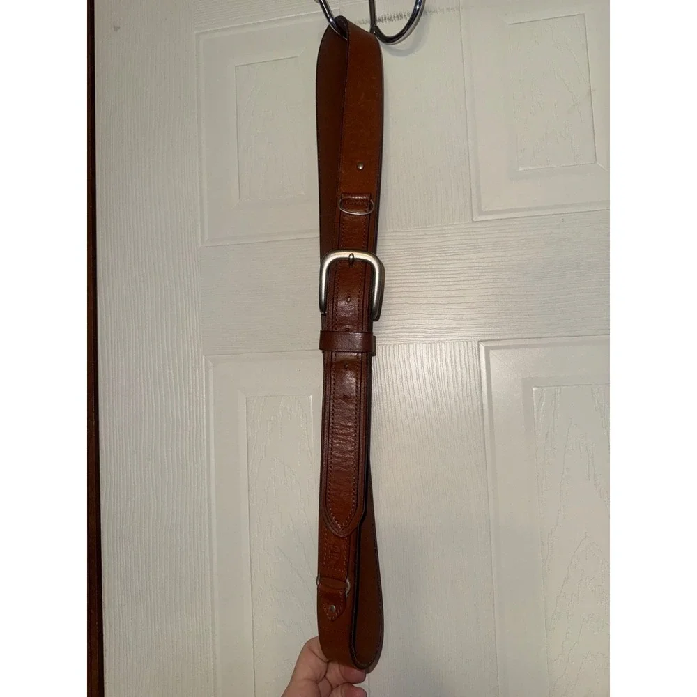 LAUREN Ralph Lauren Leather Belt Featuring A Stirrup-Inspired Design Size 42‎